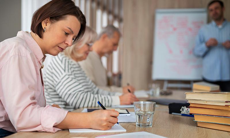 Lunarcastipa: Fundamentos da Dinâmica Visual em UIs de Jogo. Conteúdo exclusivo Game UI Vision PRO!